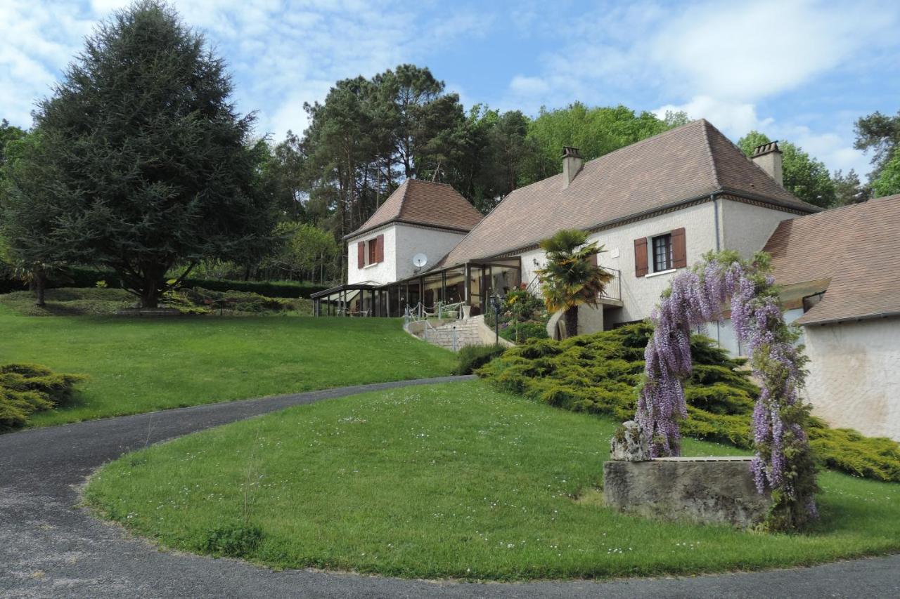 Le Jardin Des Paons Bed & Breakfast Issac Dış mekan fotoğraf